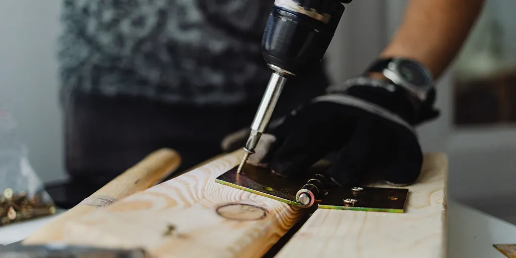 Handyman Cost 2026: $60–$125/hr + 35 Job Prices — Get Free Local Quotes