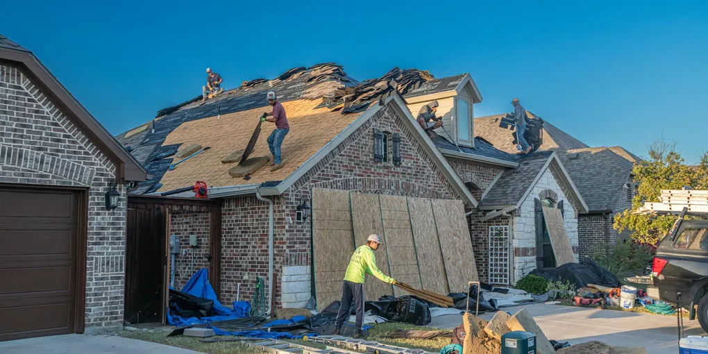 Roof Replacement Cost 2026: $8,000–$35,000 by Material
