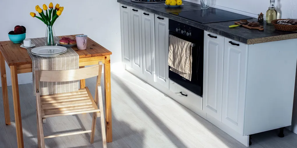 How to Fix a Broken Cabinet Hinge in 10 Minutes (Without Stripping the Wood)