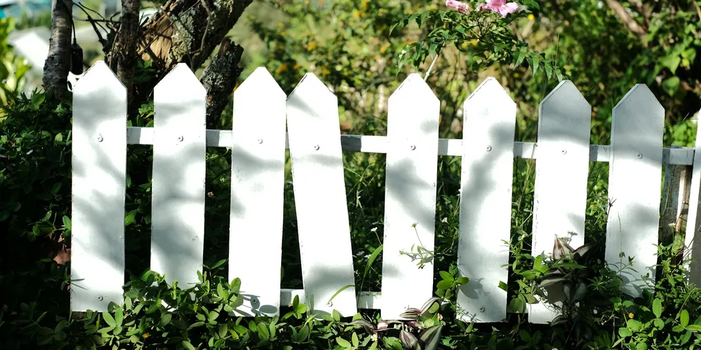 How to Fix a Broken Fence Picket