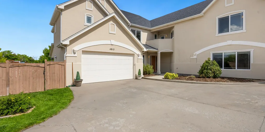 How to Fix a Broken Garage Door Bottom Seal