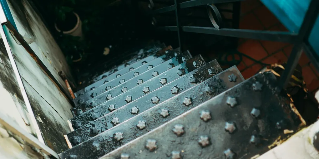 How to Fix a Broken Stair Tread
