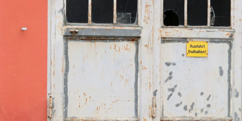 How to Fix a Broken Storm Door Glass