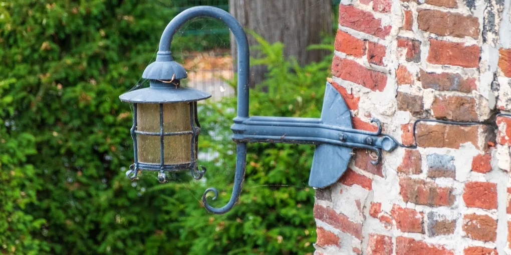 How to Fix a Broken Wall-Mounted TV Bracket