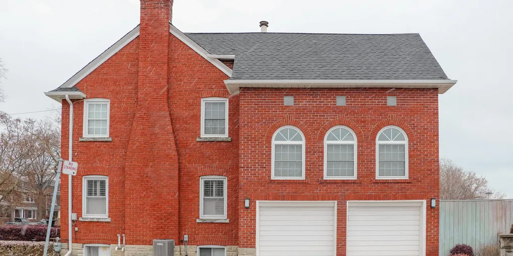 How to Fix a Cracked Brick Chimney