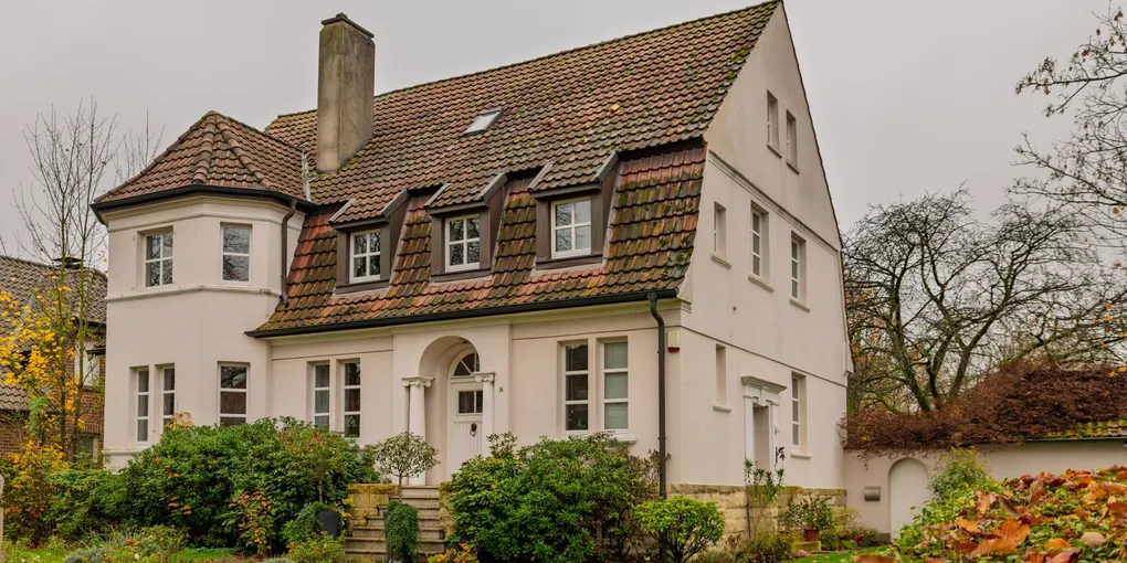 How to Fix a Cracked Chimney Crown