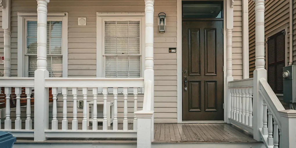 How to Fix a Cracked Porch Railing Cap