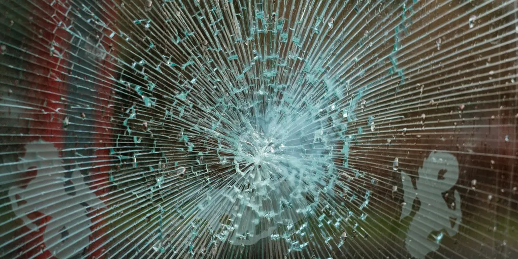 How to Fix a Cracked Window Glazing