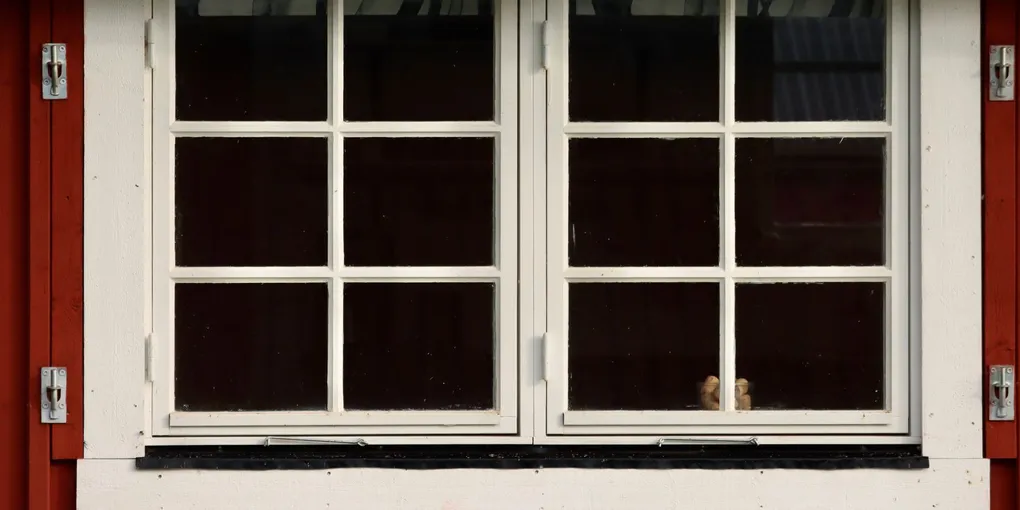 How to Fix a Cracked Window Sash