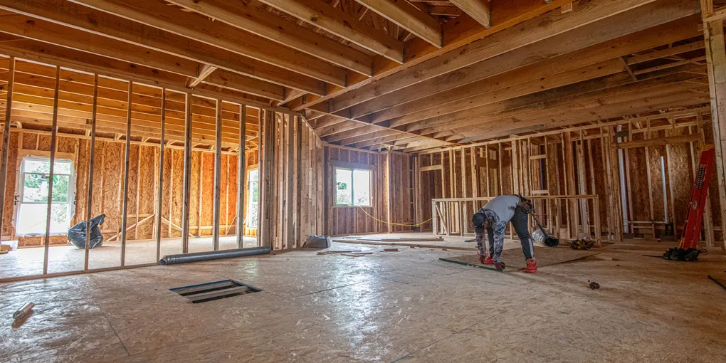 How to Fix a Damaged Drywall Corner Bead