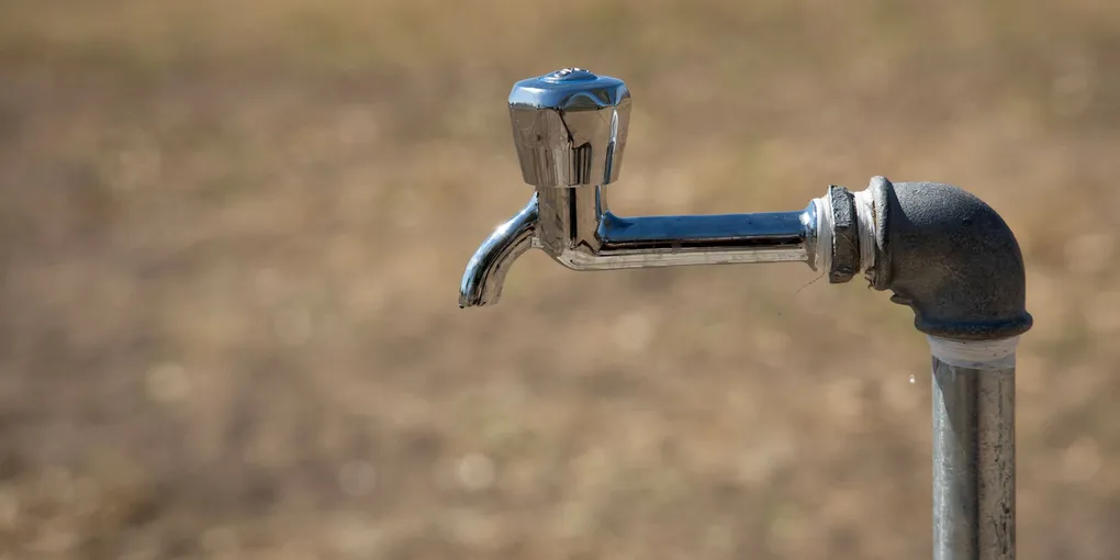 How to Fix a Leaking Bathroom Supply Valve