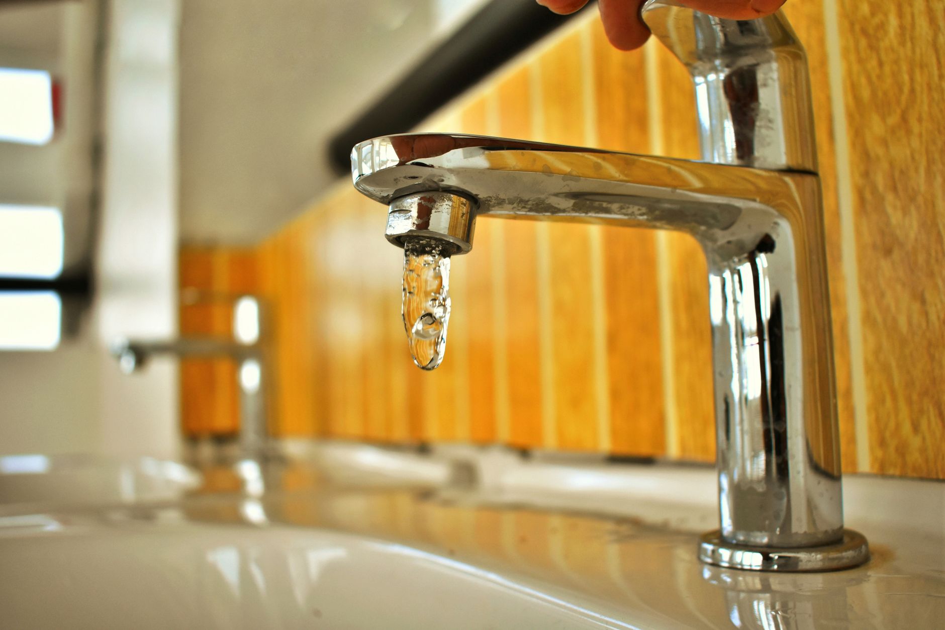 How to Fix a Leaky Faucet in 20 Minutes: Kitchen and Bathroom ($5–$30 ...