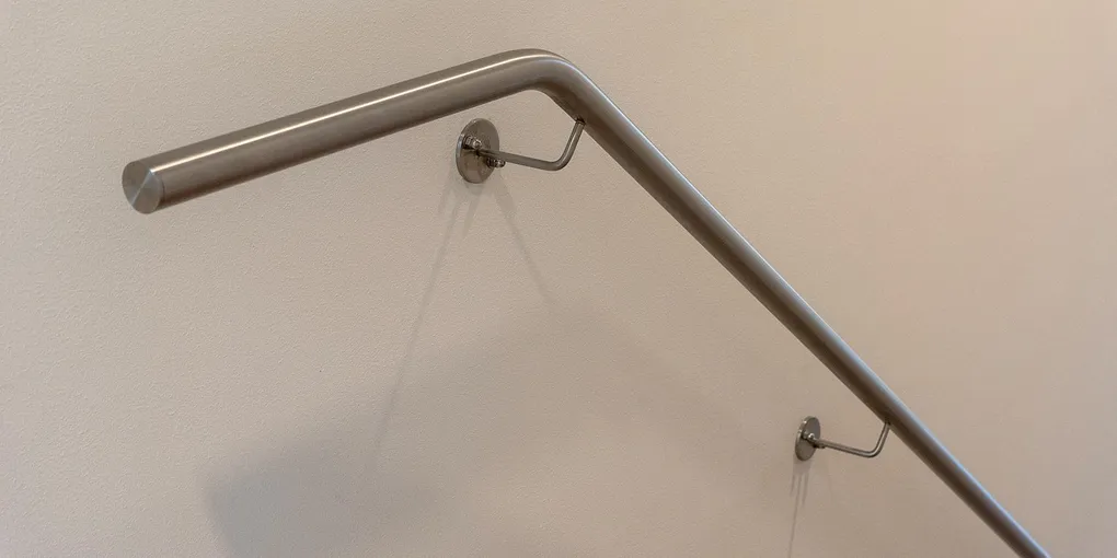 How to Fix a Loose Handrail in 20 Minutes ($5–$25, No Carpenter Needed)