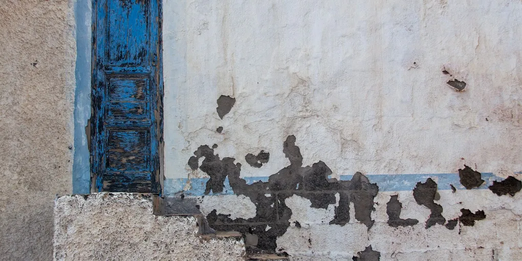 How to Fix Peeling Bathroom Paint