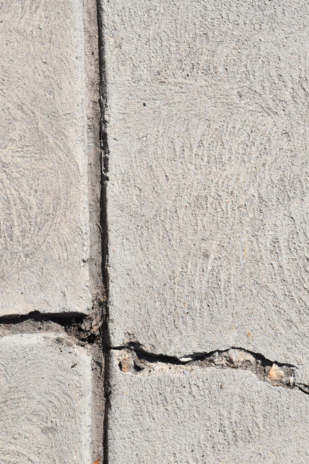 How to Fix a Cracked Foundation Block: Step-by-Step Guide